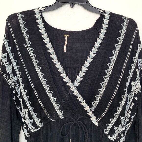 Free People Saffron Embroidered Tunic Size Medium - Picture 2 of 11